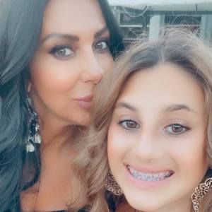 Meet your Posher, Isabella